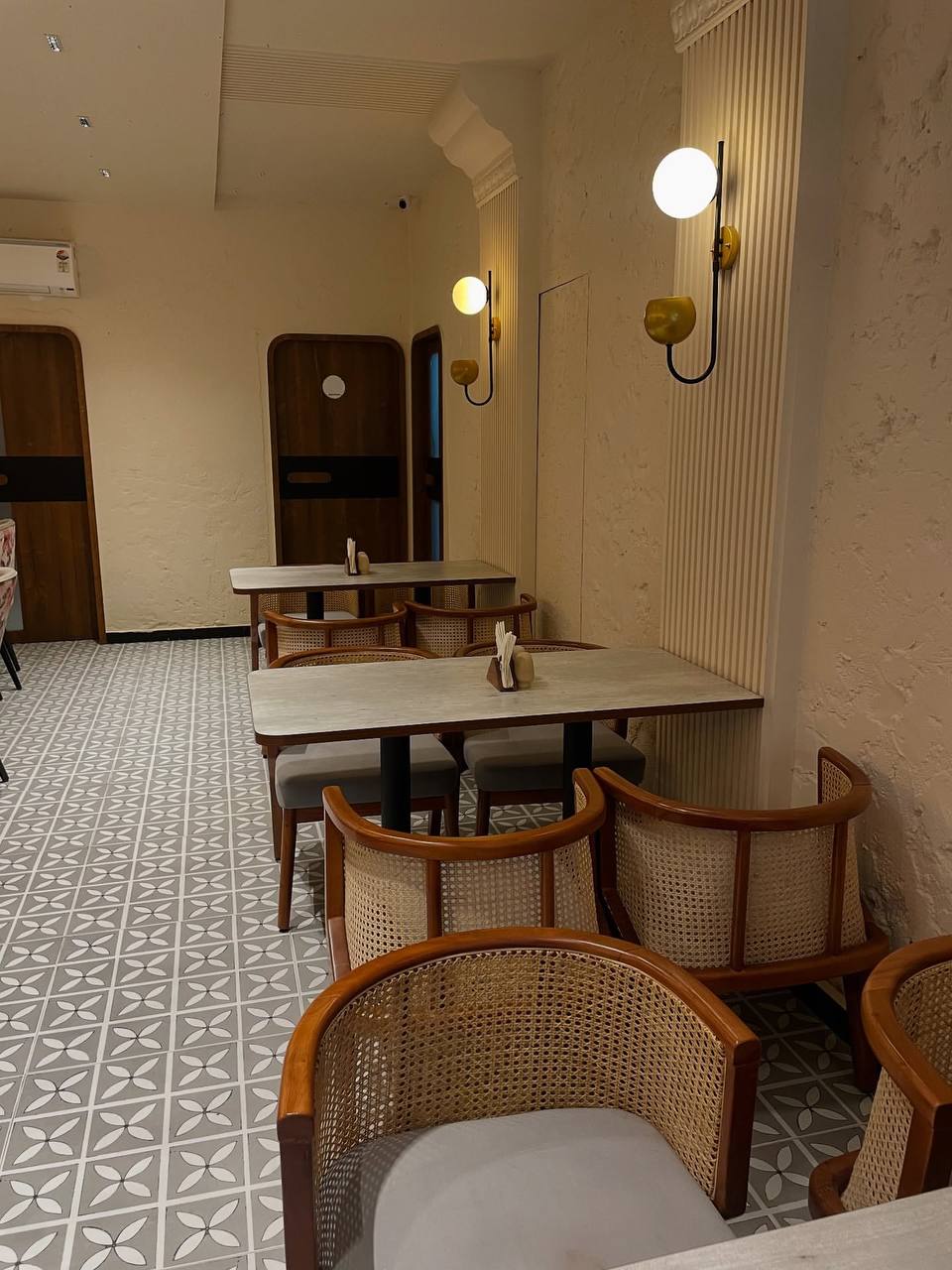 Lounge seating with rattan armchairs